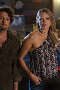 Roswell, New Mexico – S01E02 – So Much for the Afterglow