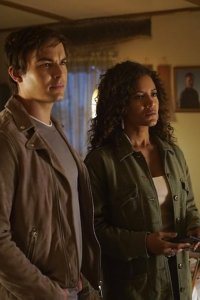 Roswell, New Mexico – S02E06 – Sex and Candy