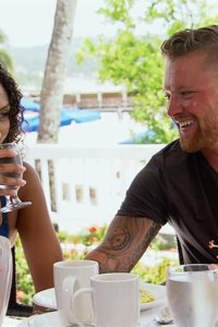 Married at First Sight: Honeymoon Island – S01E02 – Suite Life